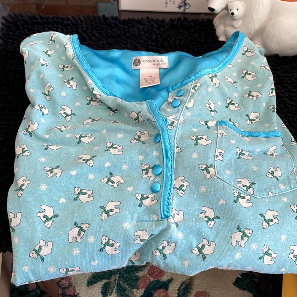Short sleeve polar bear night shirt size 2x!